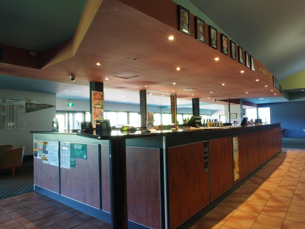 Golf Place Inn Wollongong Primbee Esterno foto