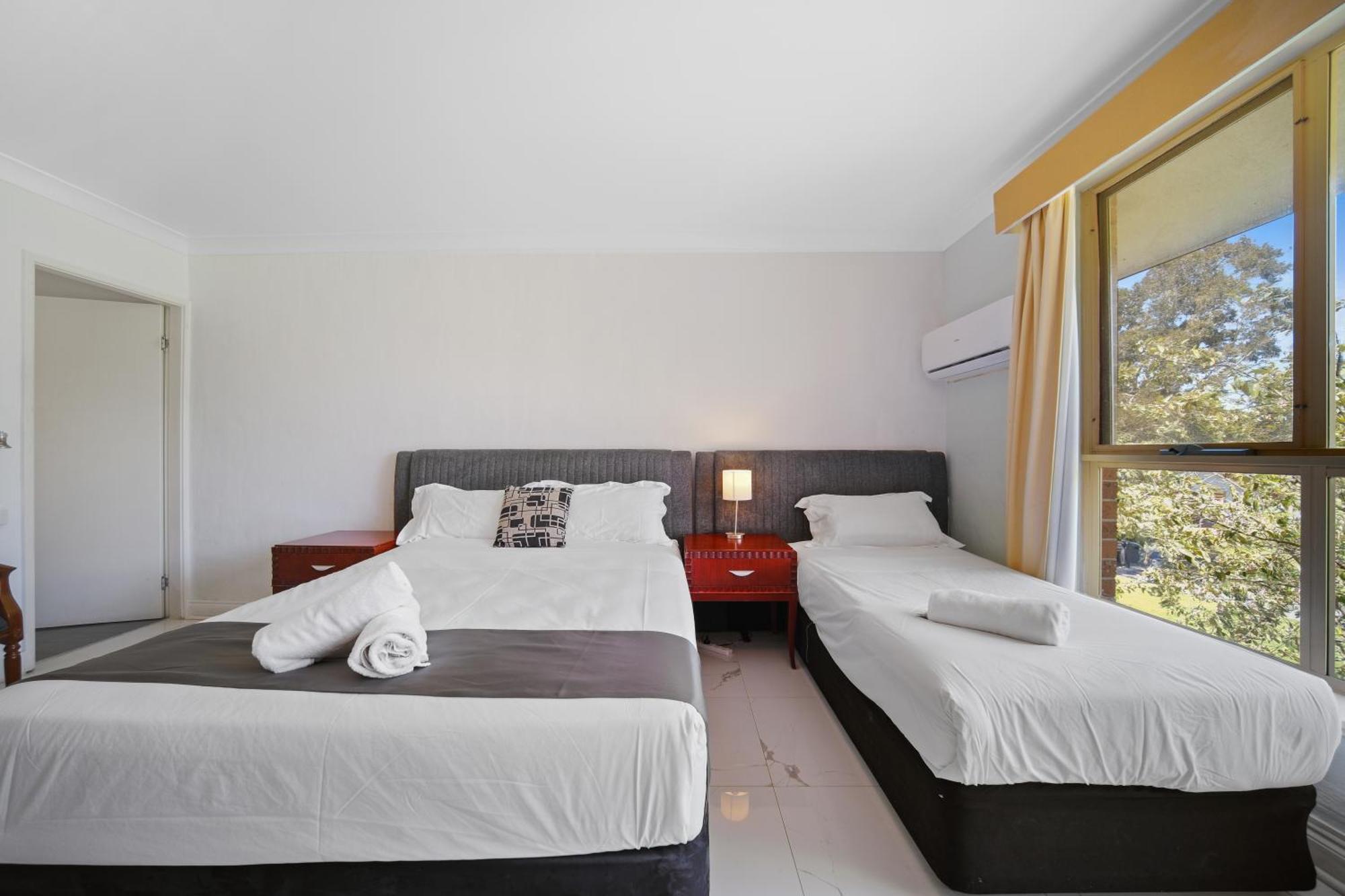 Golf Place Inn Wollongong Primbee Esterno foto