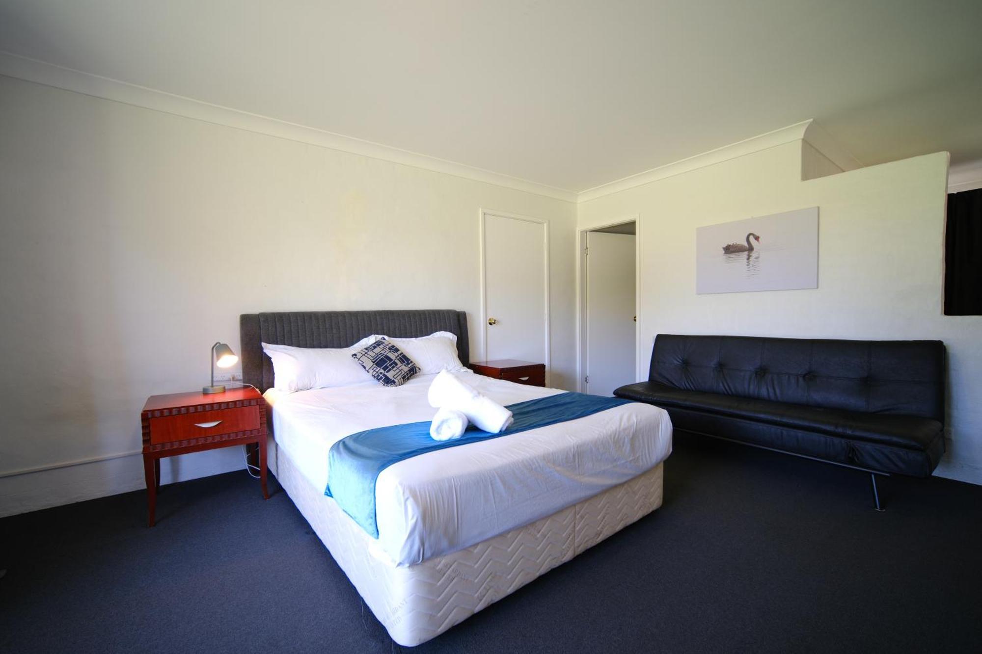 Golf Place Inn Wollongong Primbee Esterno foto