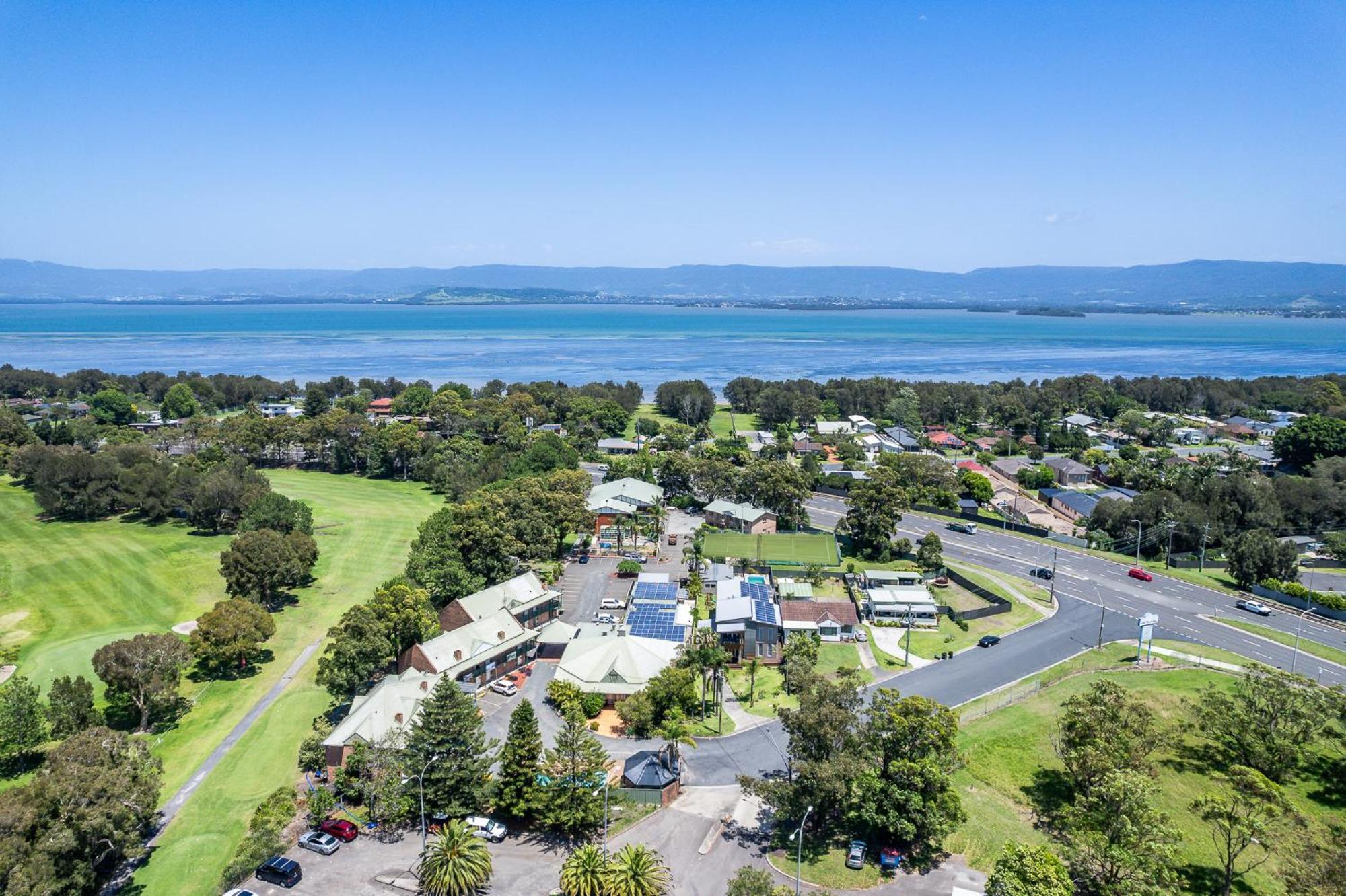 Golf Place Inn Wollongong Primbee Esterno foto