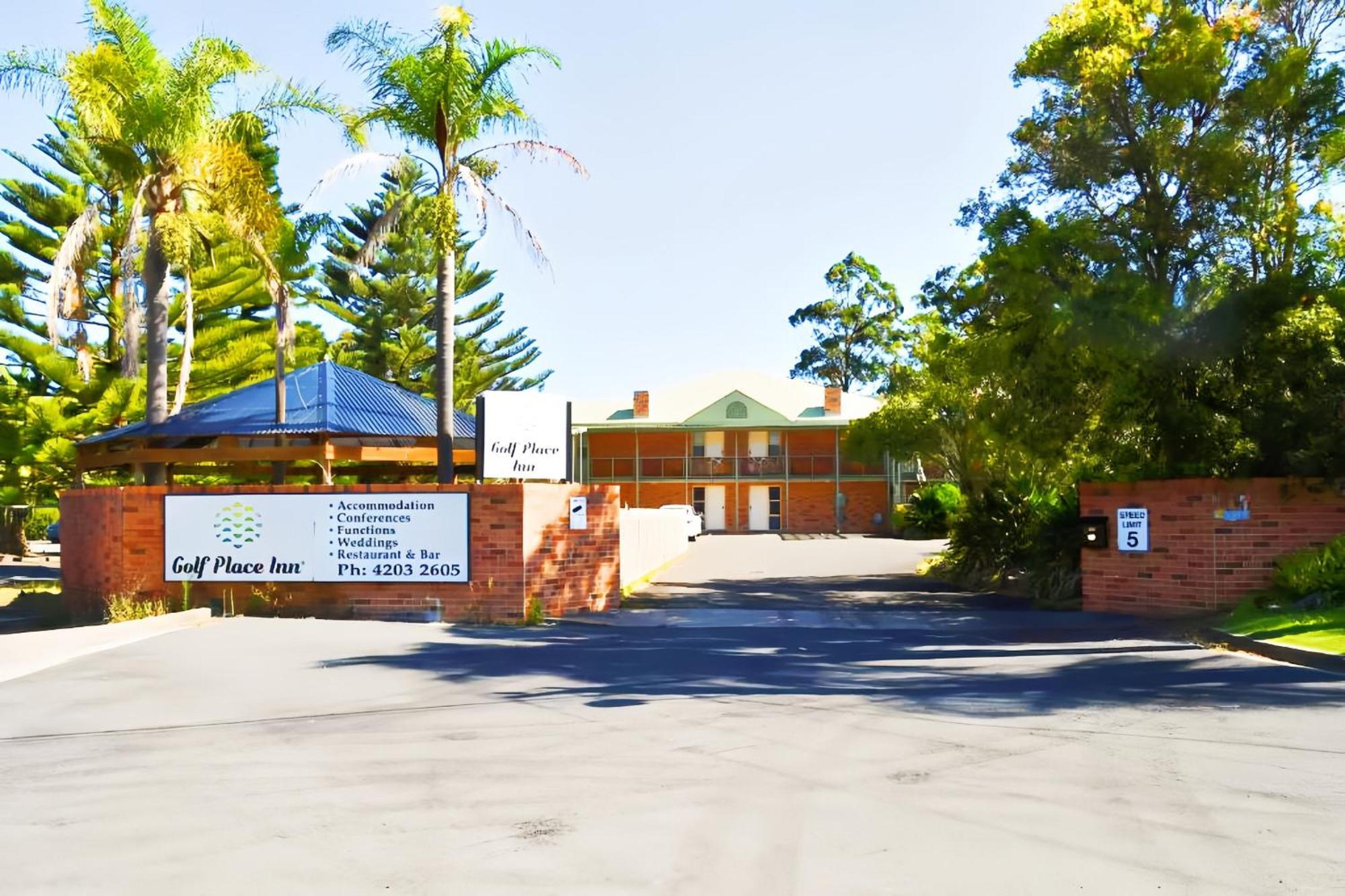 Golf Place Inn Wollongong Primbee Esterno foto